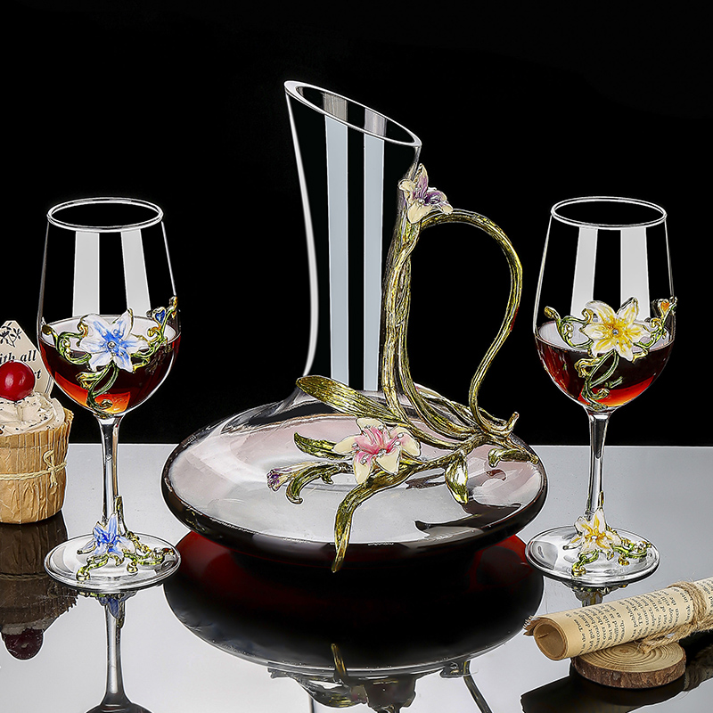 Винтажный набор бокалов с эмал – обзор и цена Wine Glass Set Crystal